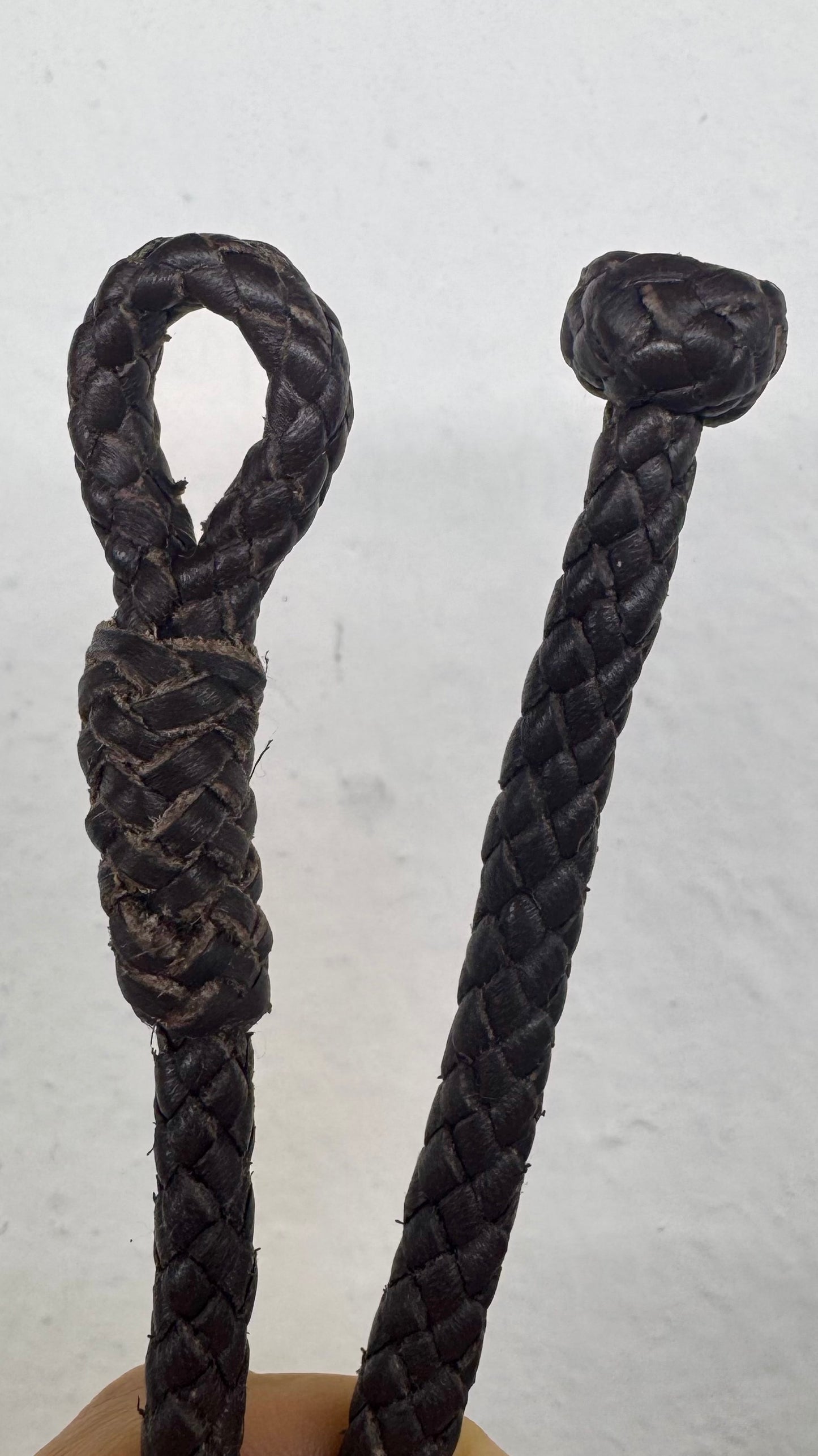 Collar de Cuarzo Ahumado con trenza de cuero