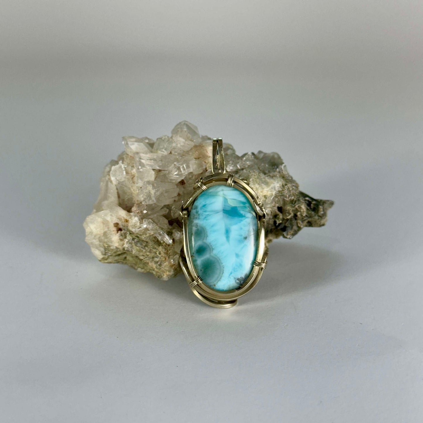 Dije de Larimar ovalado