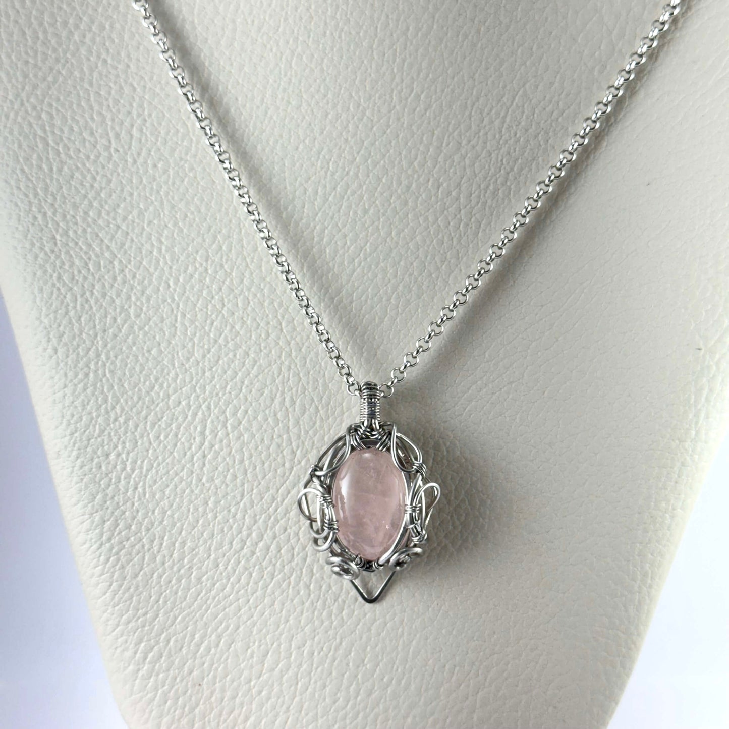 Dije de Cuarzo Rosa en acero inoxidable