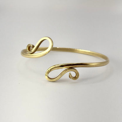 Pulseiras ajustáveis de latão