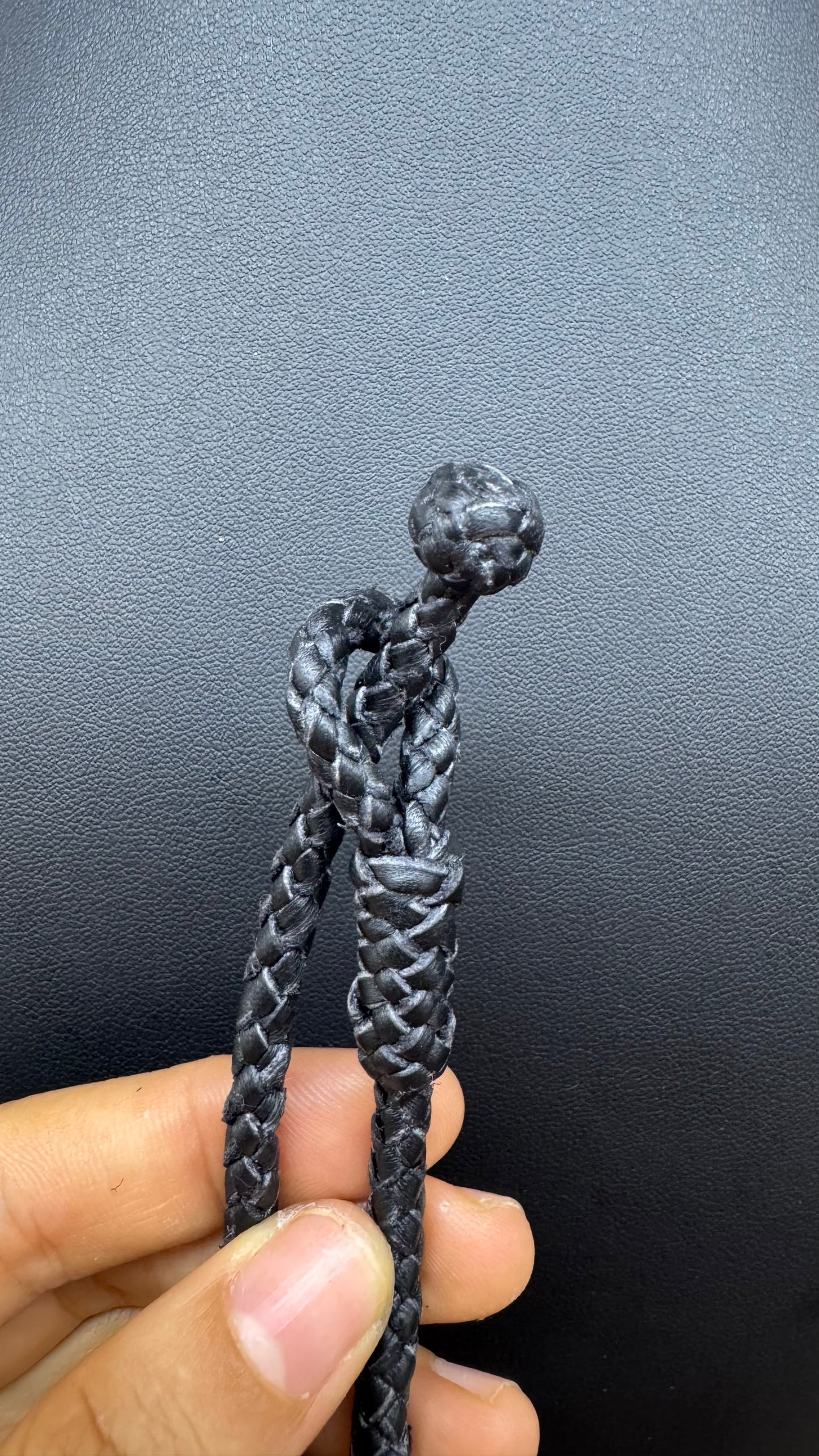 Collar de Cuarzo cristalino con cuero