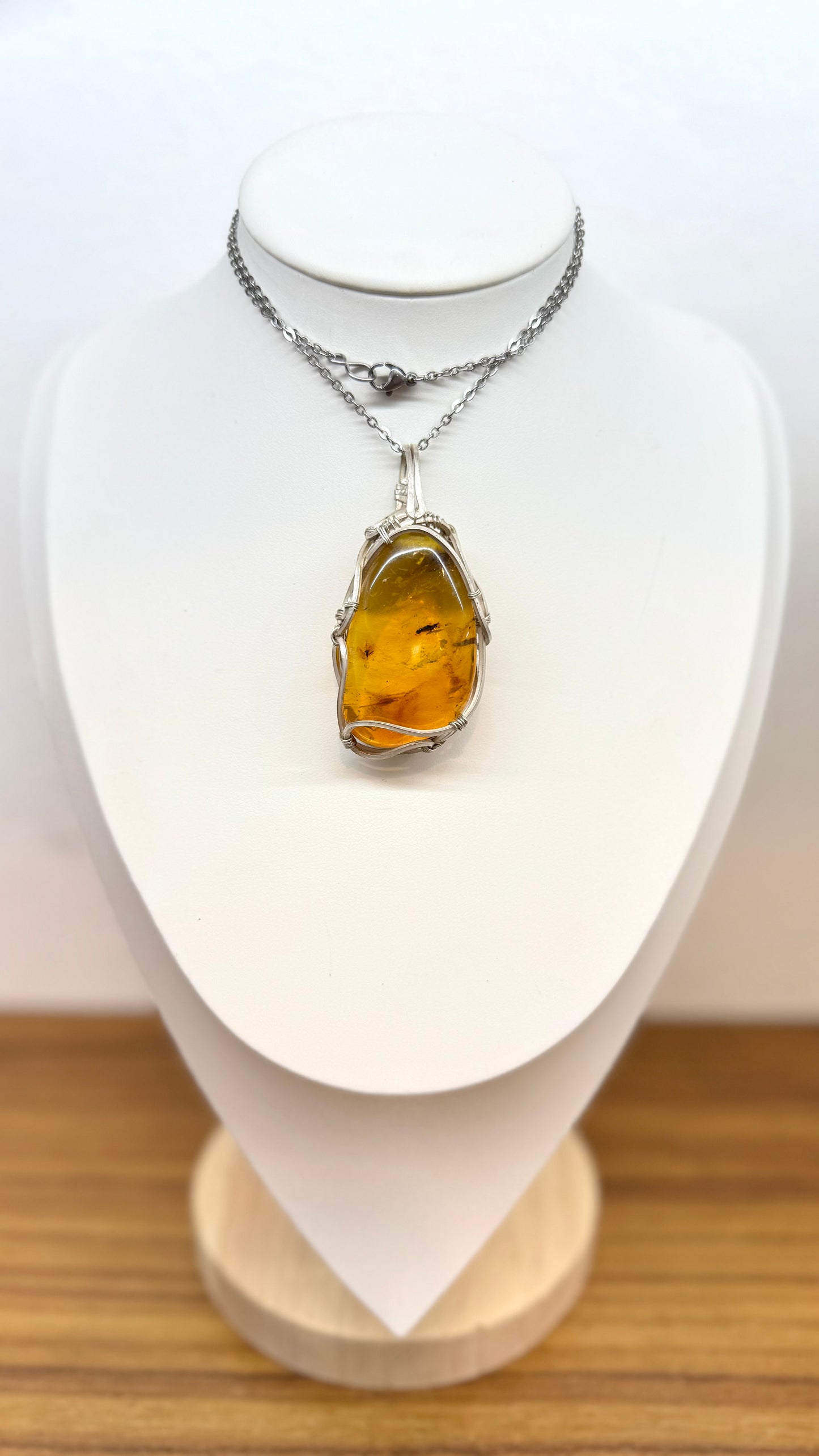 Colgante de ámbar en plata 950