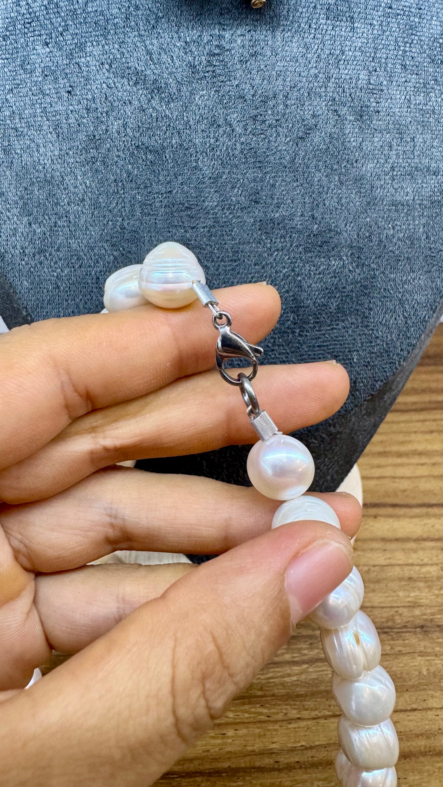 Collar de perlas de río con aretes