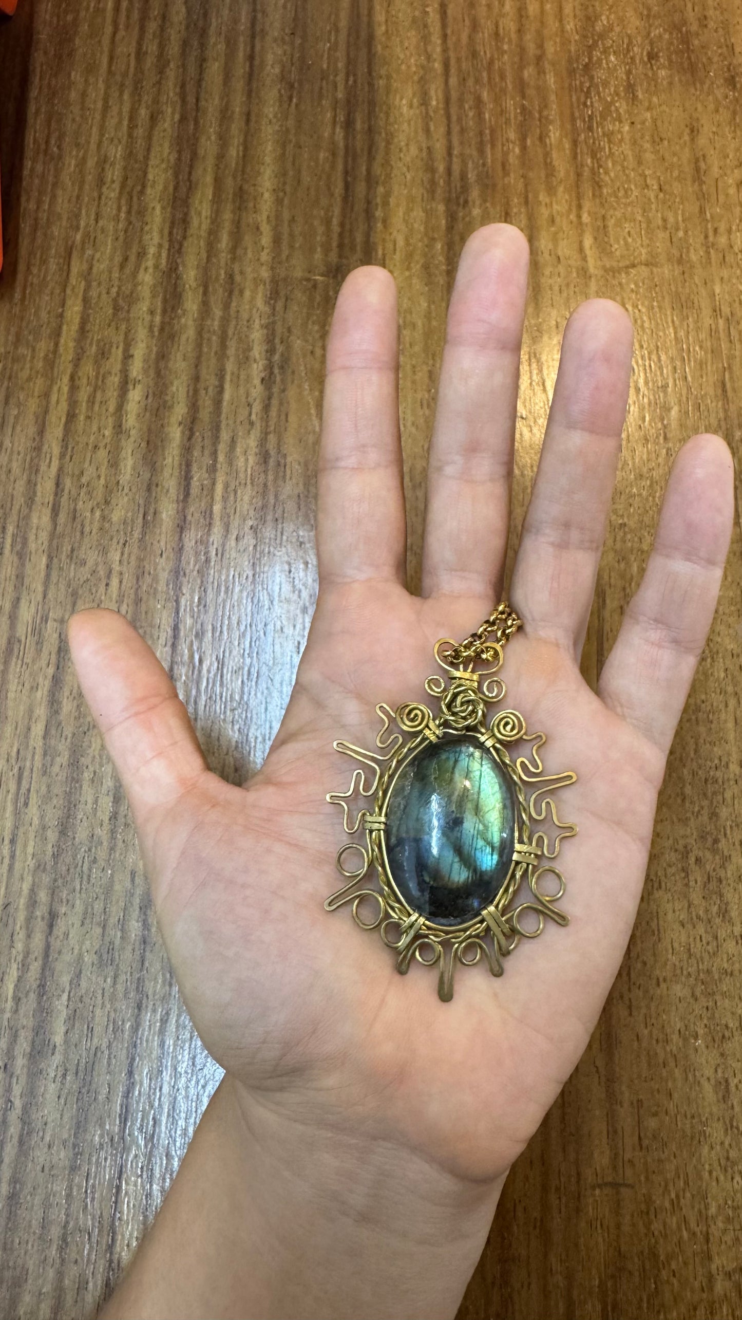 Colgante de Labradorita azul-verde