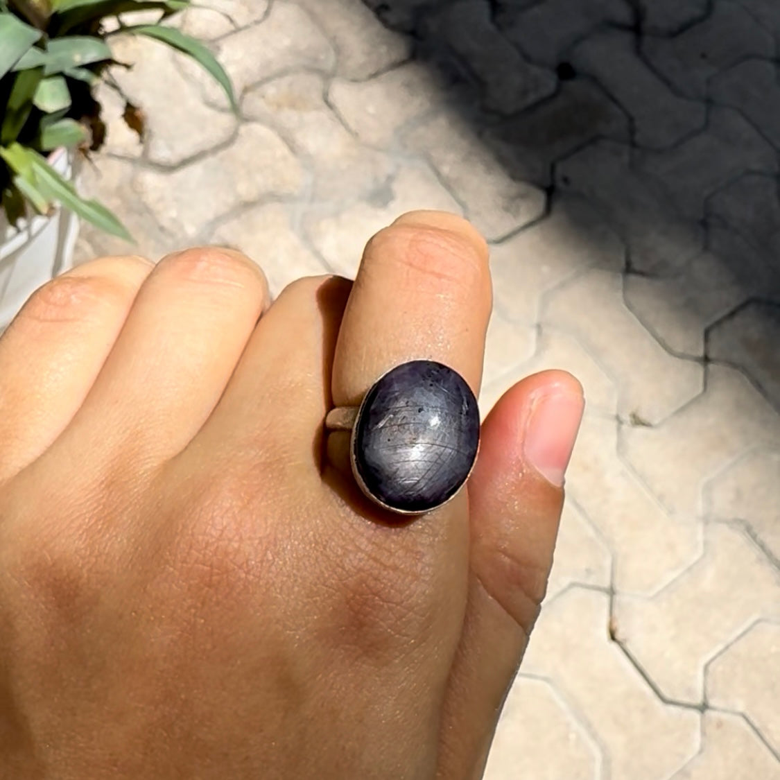 Anillo de Zafiro morado estrella. Plata 950