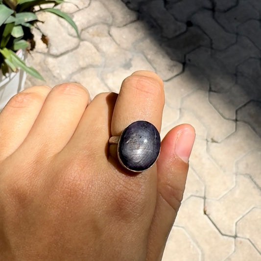 Anillo de Zafiro morado estrella. Plata 950