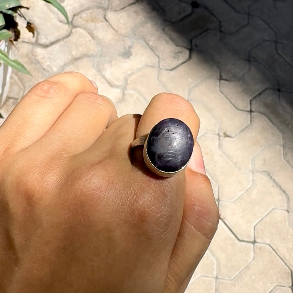 Anillo de Zafiro morado estrella. Plata 950