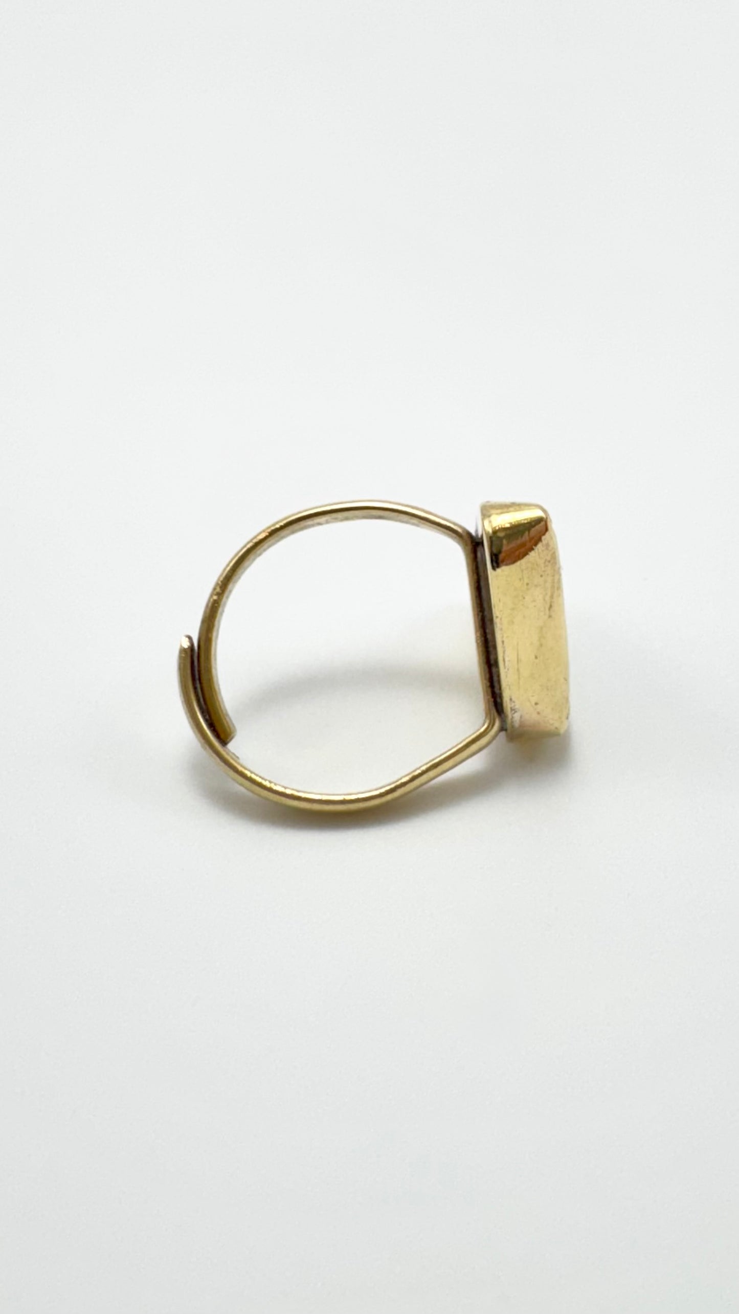 Anillo de Crisocola de Sonora en latón.