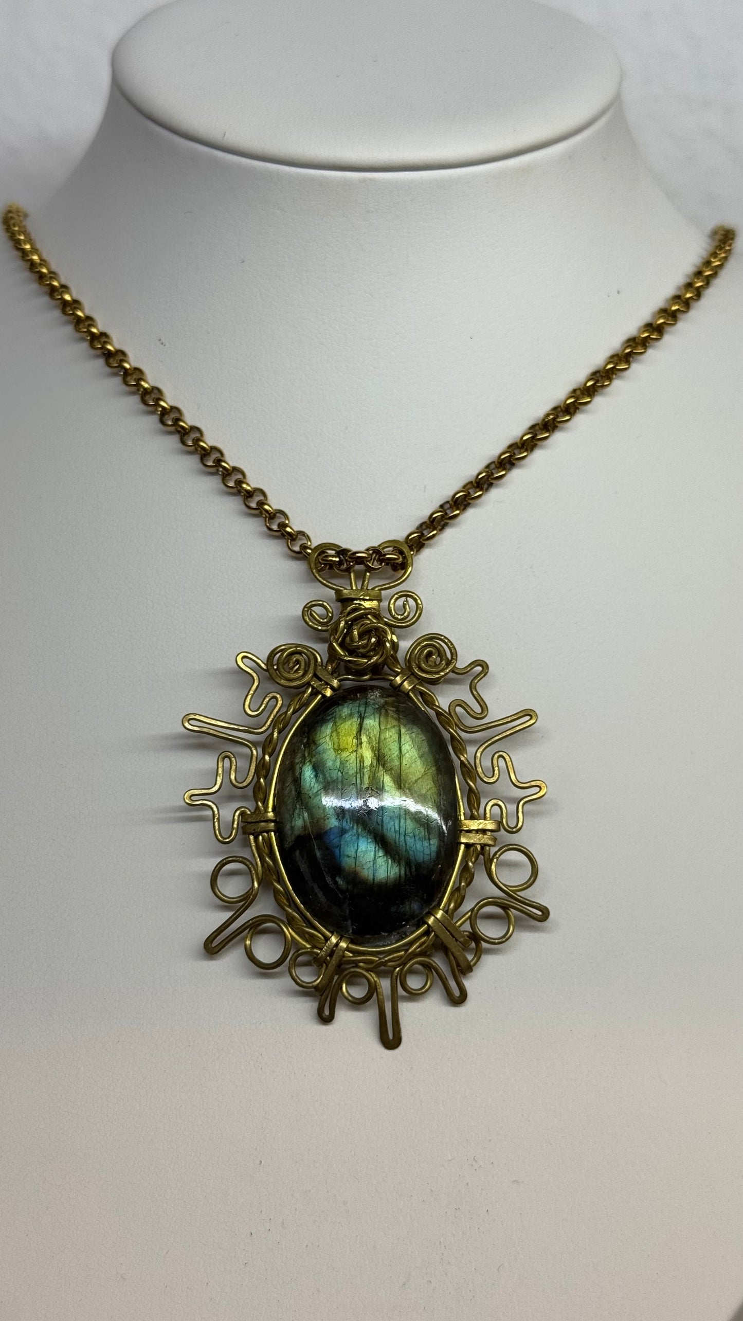 Colgante de Labradorita azul-verde