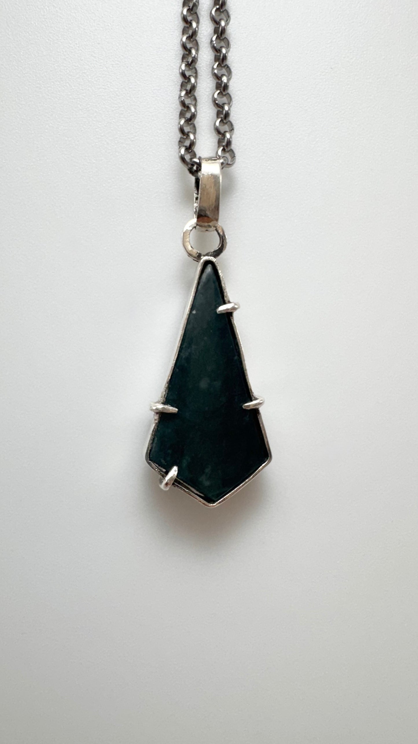 Dije de Jadeíta Azul en Plata