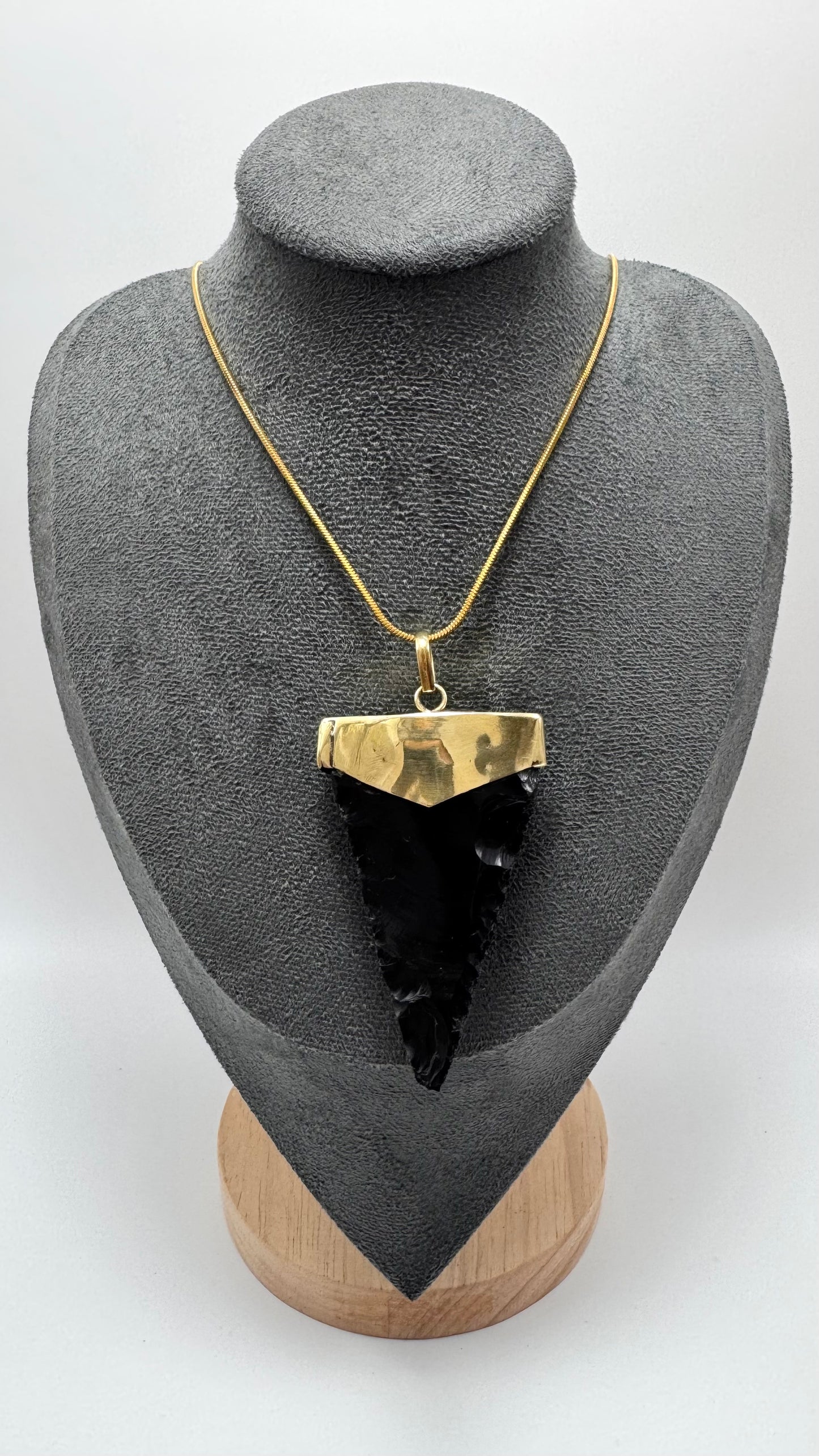 Colgante de Flecha de obsidiana con Larimar.