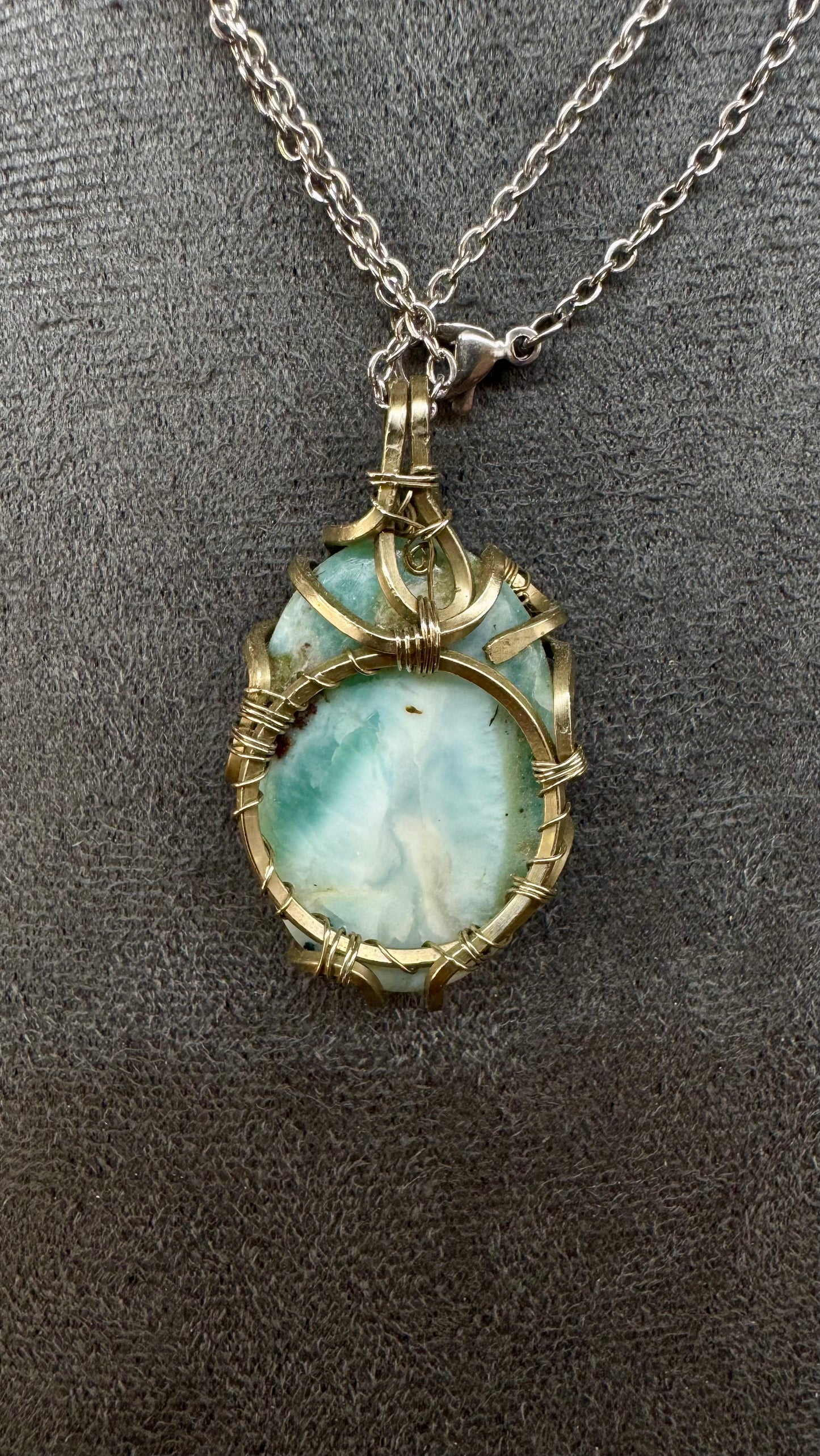 Colgante de Larimar ovalado