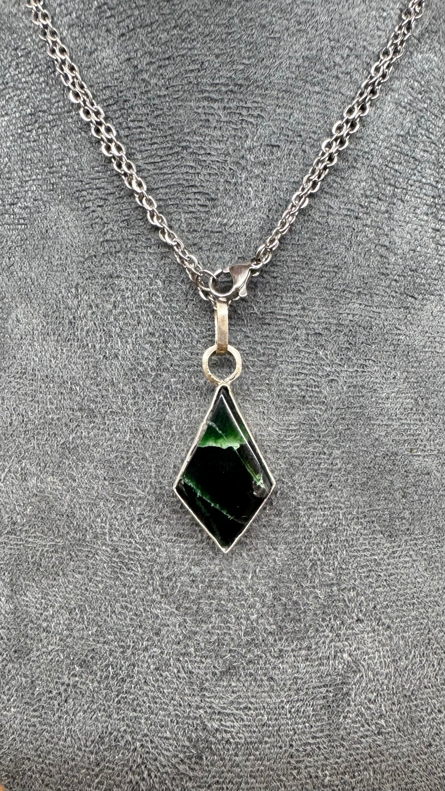 Colgante de Jade Jaguar en plata 950