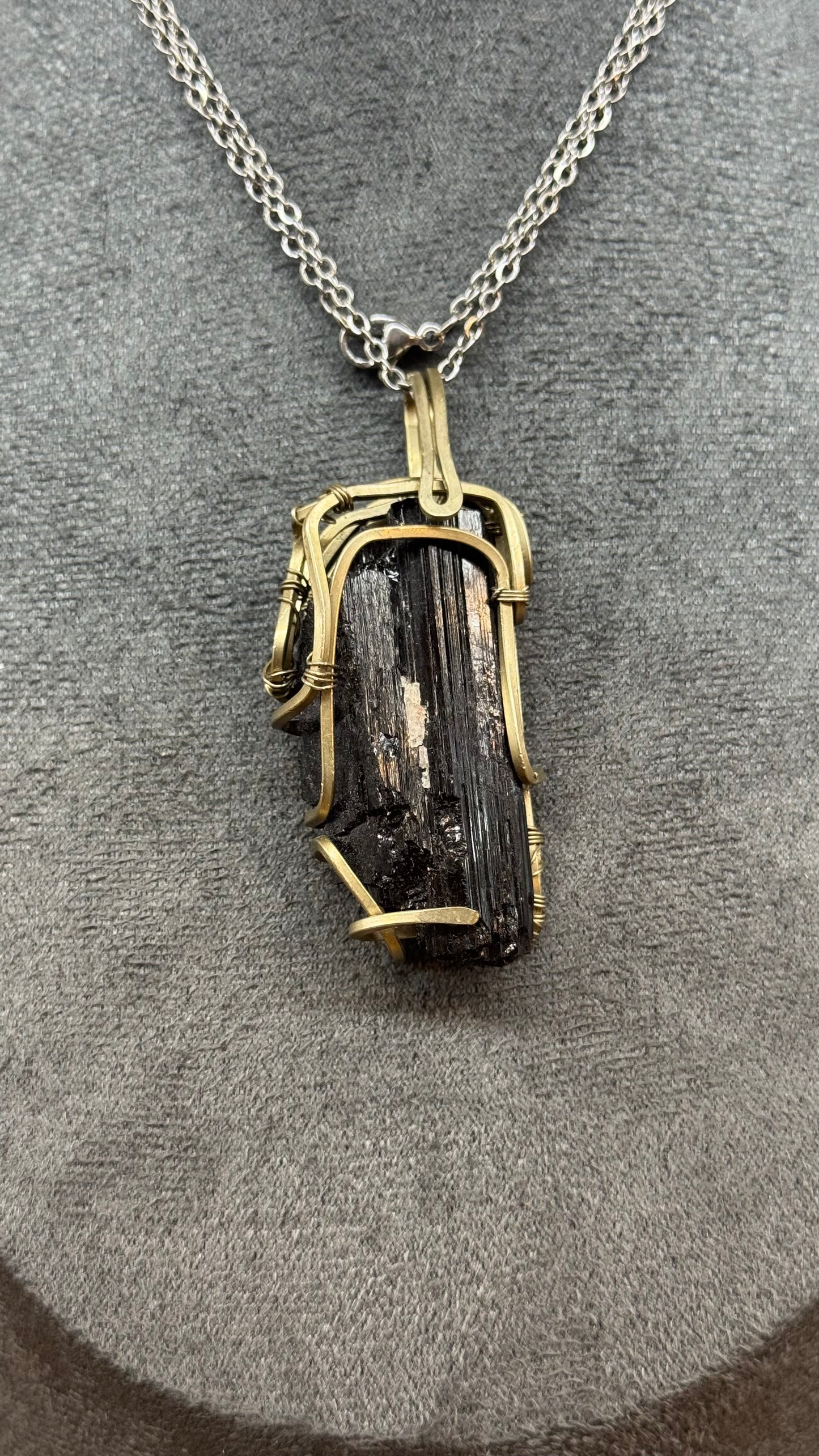 Colgante de Turmalina negra en alpaca