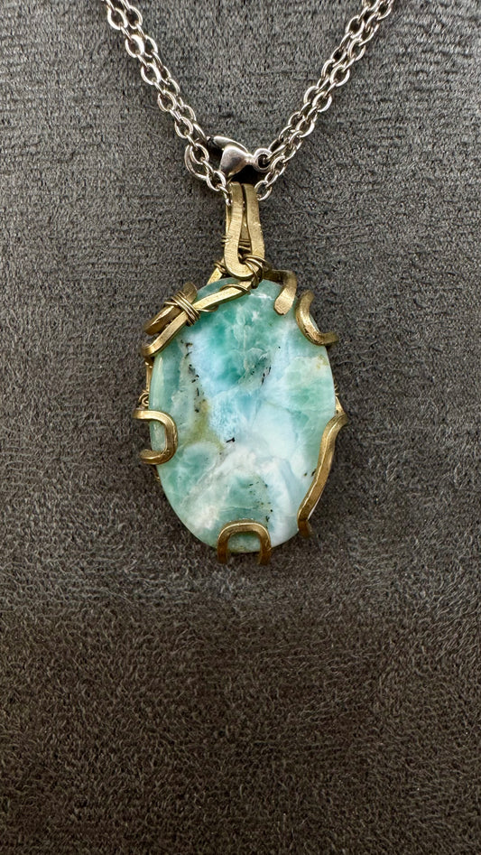 Colgante de Larimar ovalado