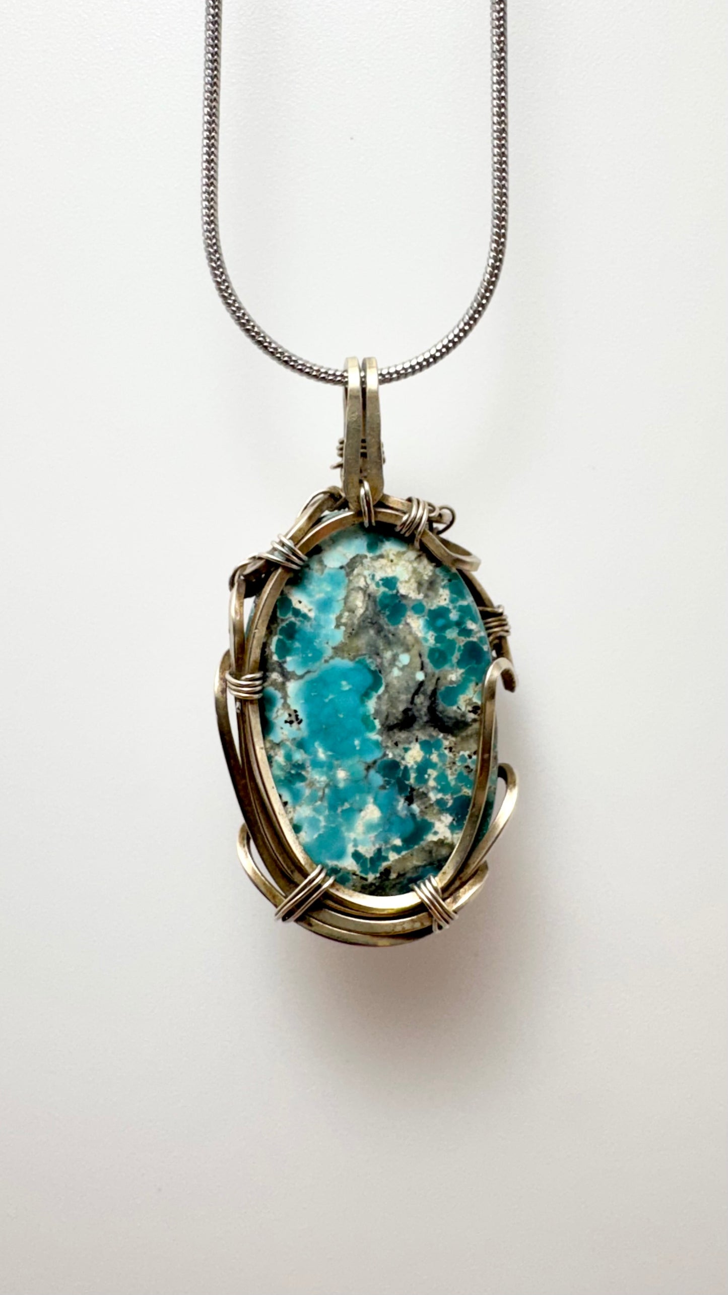 Pendentif en turquoise d'Arizona et alpaca