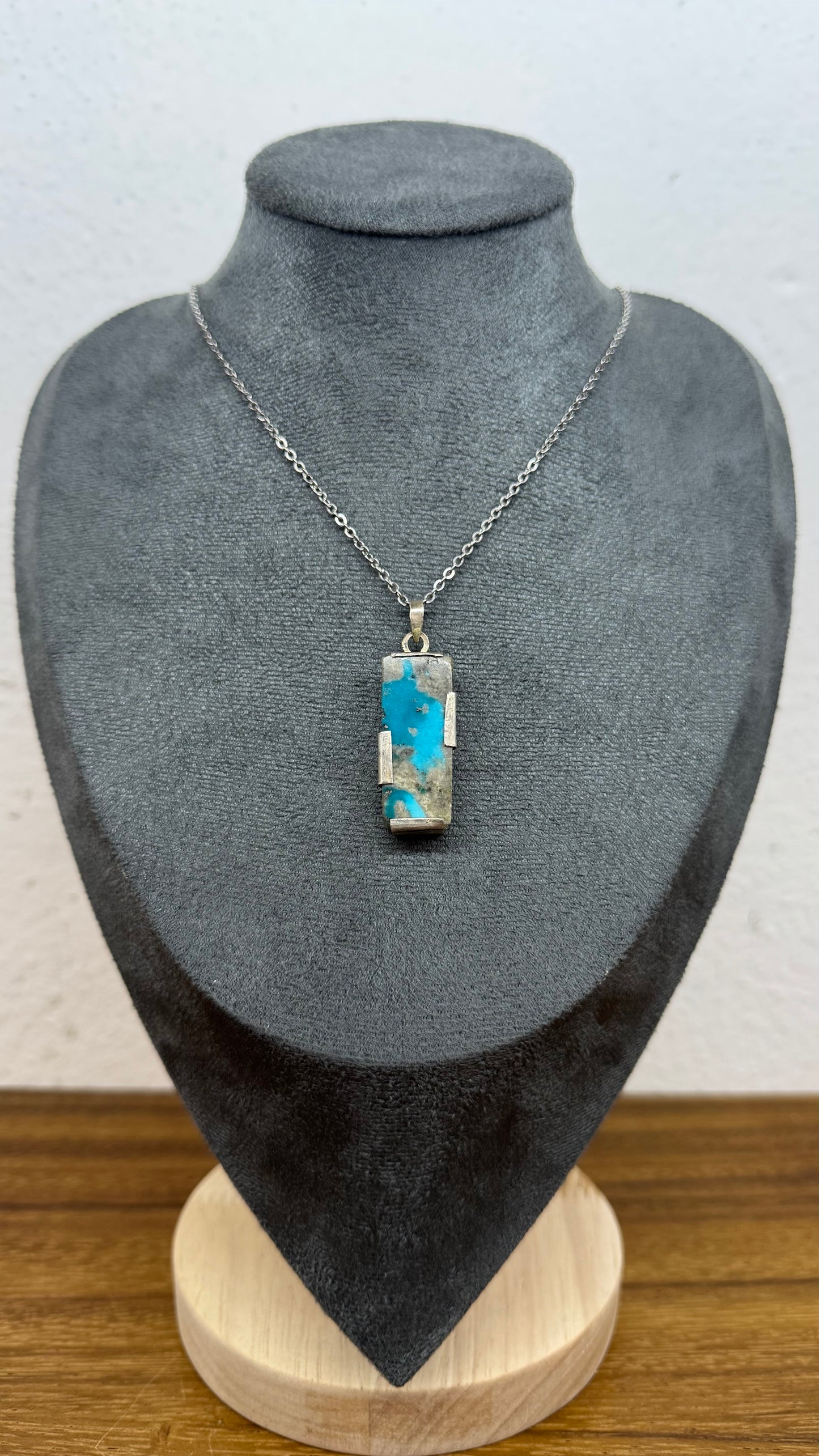 Colgante de Turquesa pakistaní. Plata 950