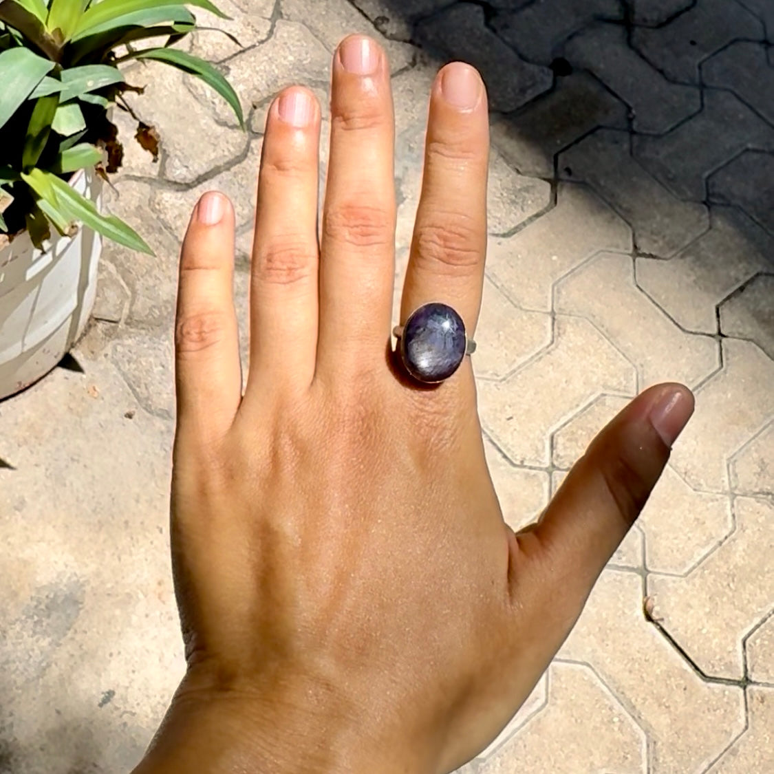 Anillo de Zafiro morado estrella. Plata 950