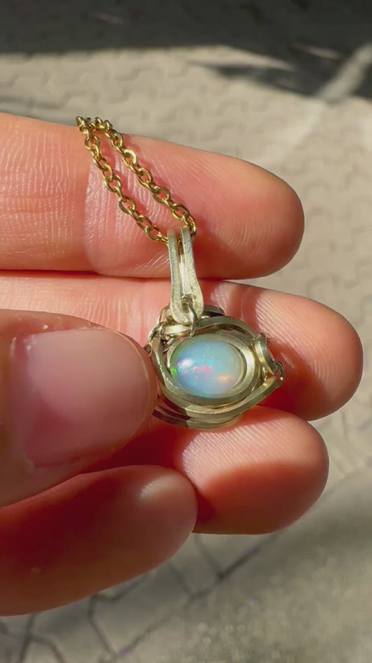 Colgante de ópalo etíope en alpaca